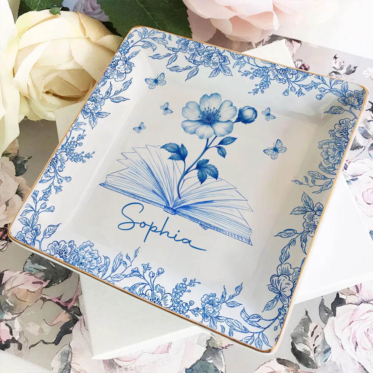 A Girl Who Loves Books - Personalized Custom Jewelry Dish - Image 3