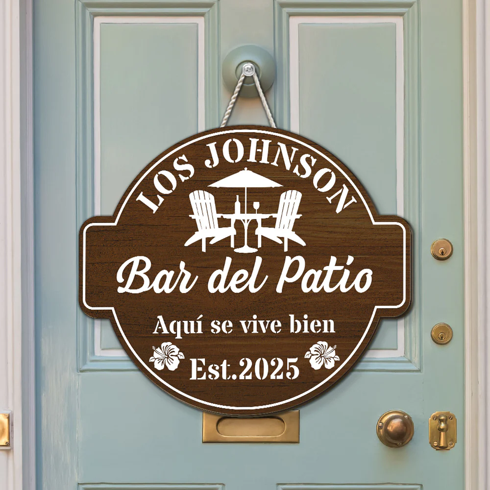 Bienvenido A Nuestro Oasis En El Patio Trasero - Letrero Personalizado De Madera - Image 4