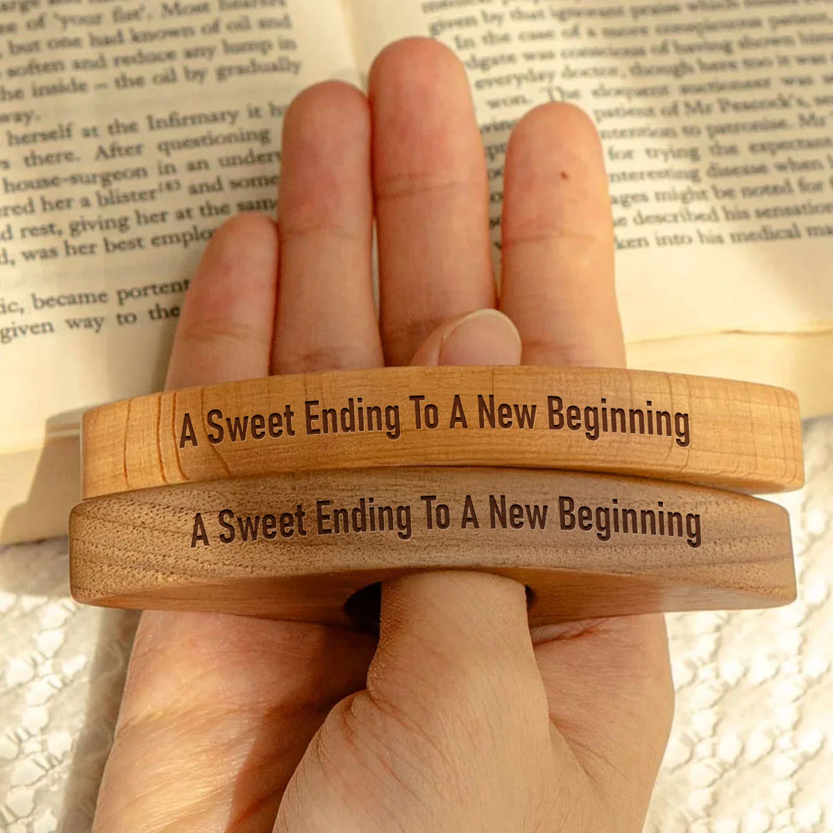Class Of 2025 - Personalized Custom Book Page Holder - Image 3