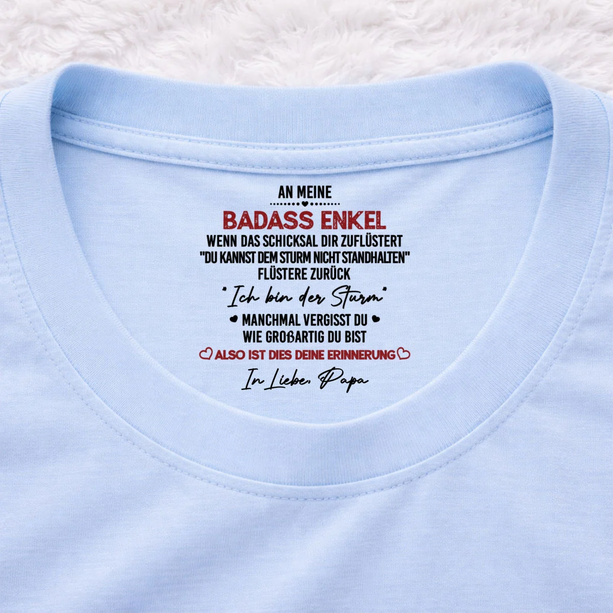 Ich bin der Sturm – Personalisiertes T-Shirt mit Innenhalsdruck - Image 9