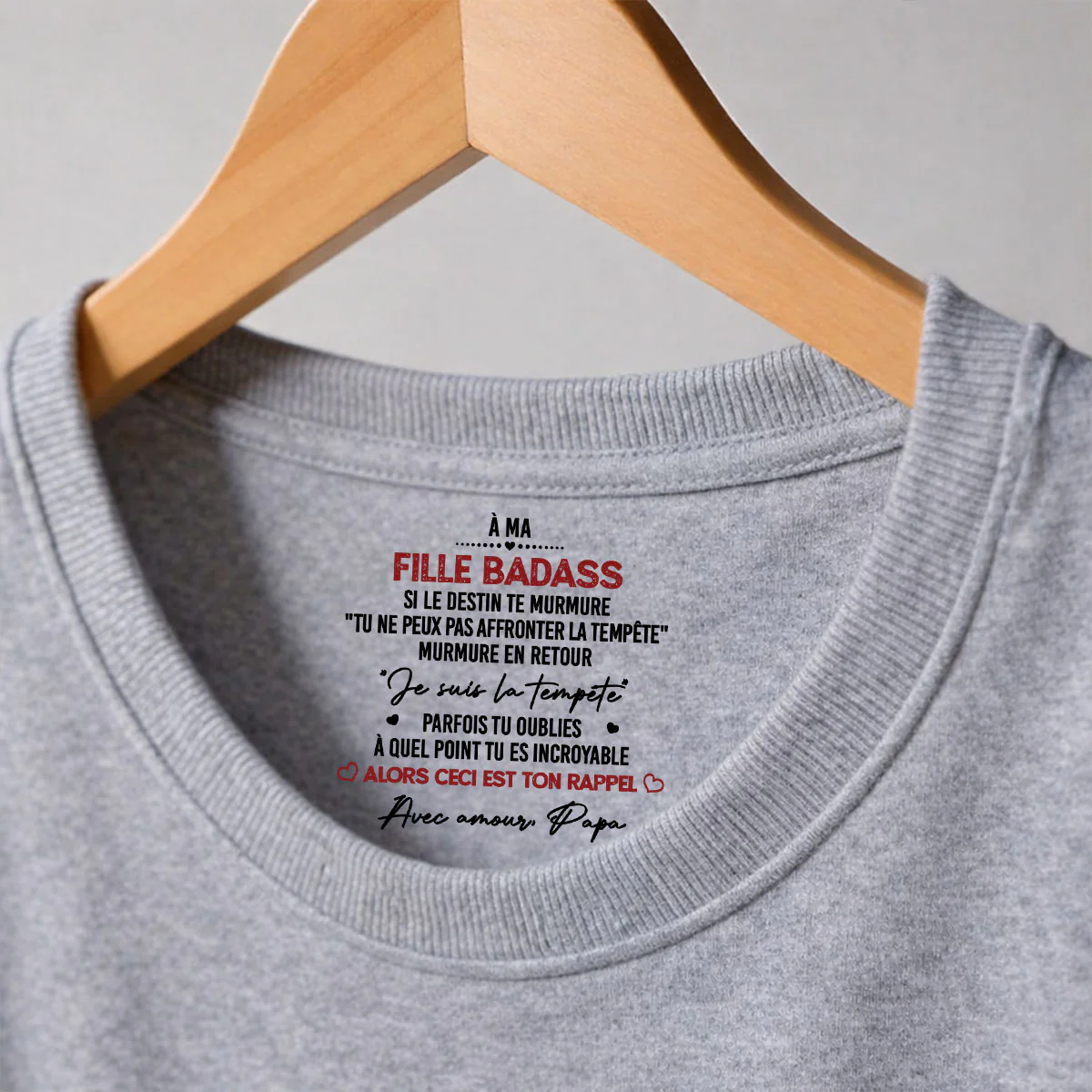 Je suis la tempête - T-shirt personnalisé avec impression intérieure au col - Image 4