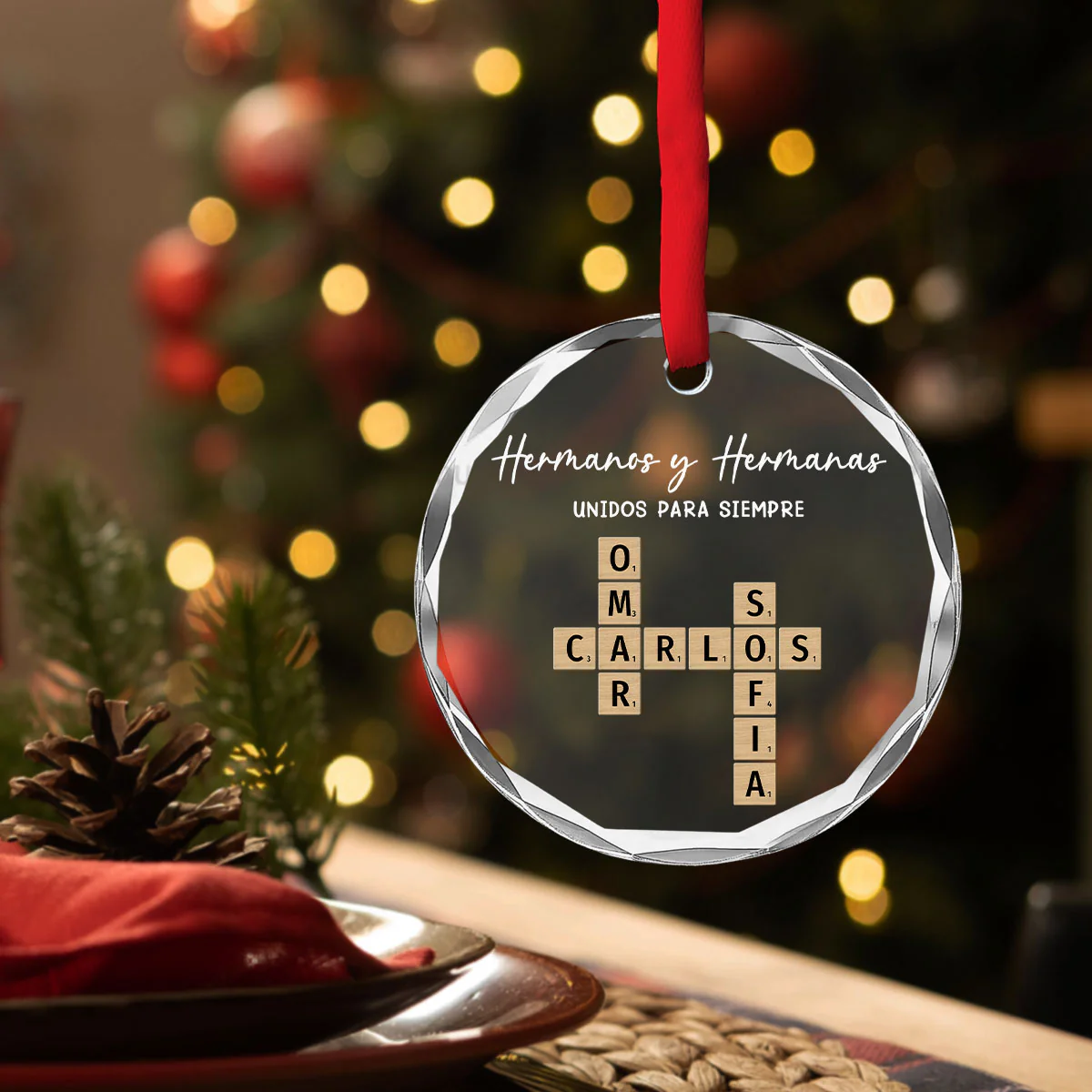 Las Raíces Familiares Nos Mantienen Unidos - Adorno de Cristal Personalizado - Image 3