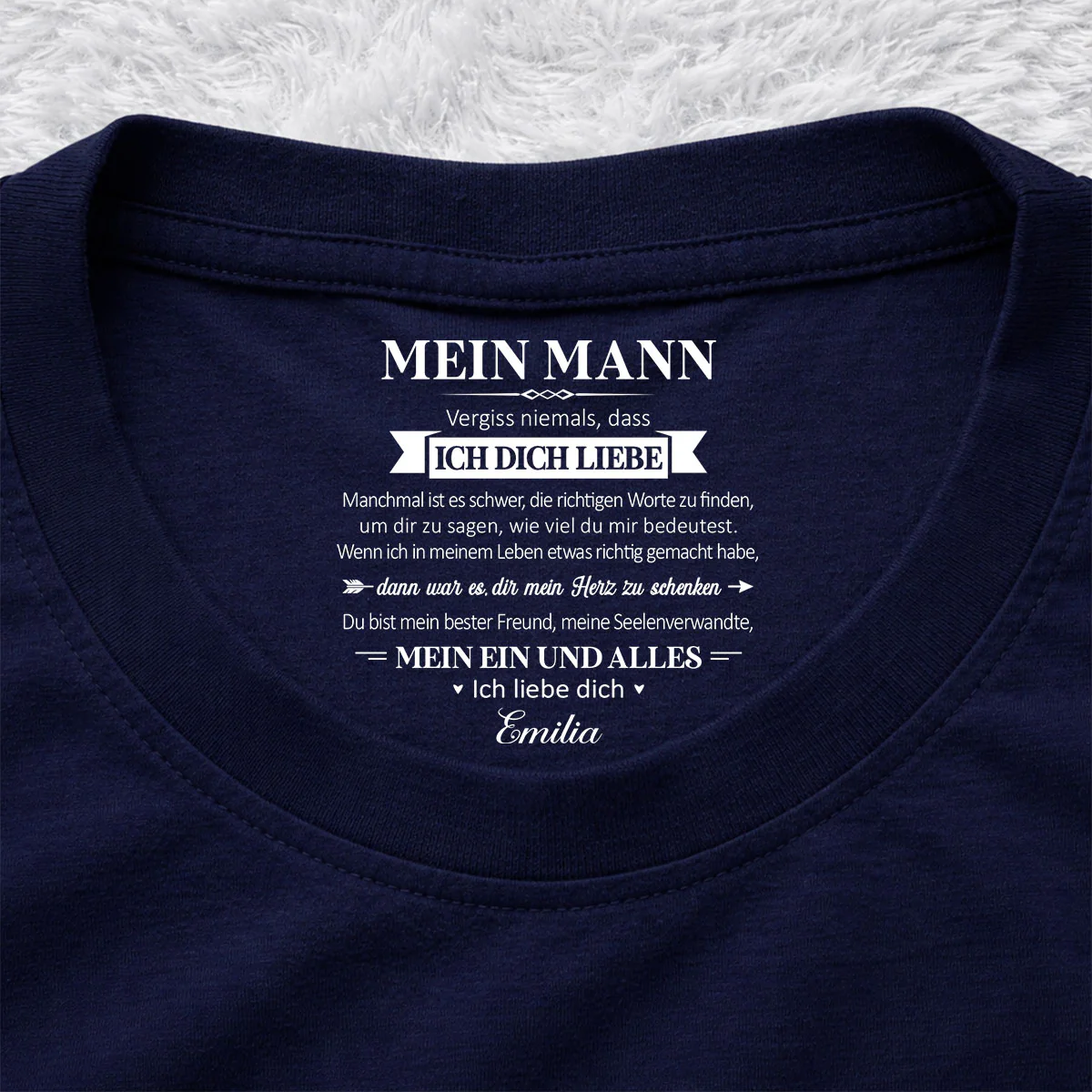 Mein Seelenverwandter und mein Ein und Alles – T-Shirt mit personalisiertem Aufdruck im Innenkragen