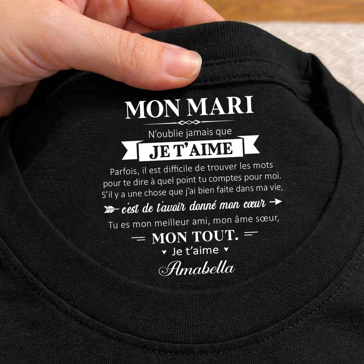 Mon âme sœur et mon tout – T-shirt avec impression personnalisée à l’intérieur du col - Image 2