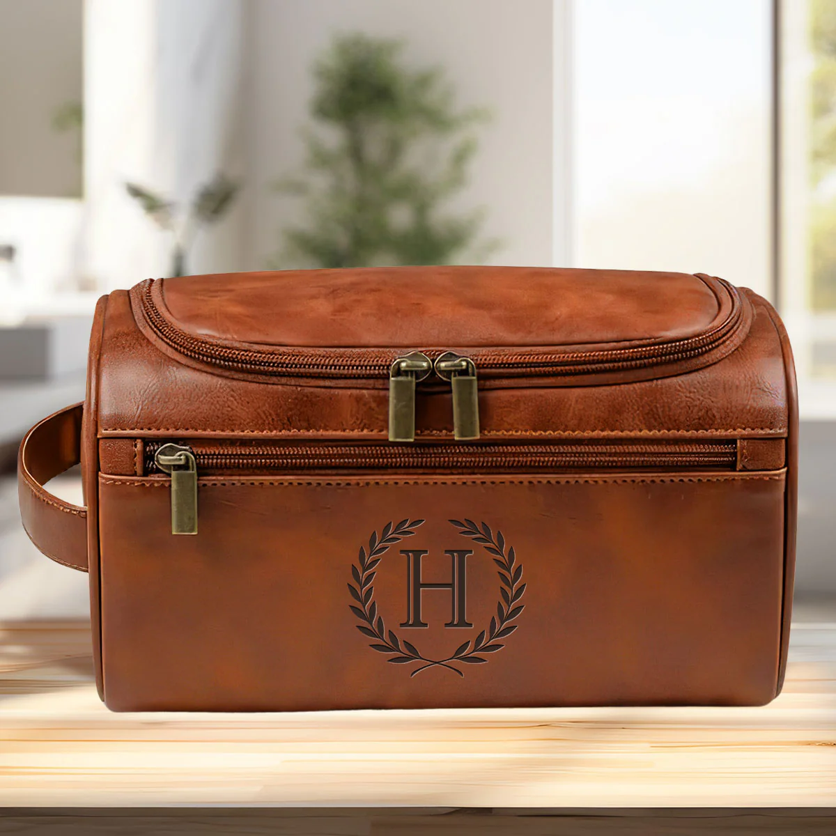 Vintage Legend - Personalized Custom Engraved Leather Toiletry Bag - Image 2
